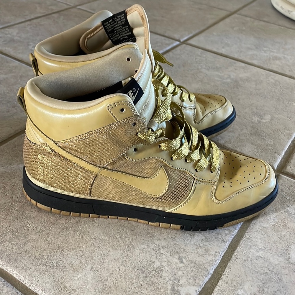 Nike Dunks Women’s Size 11
